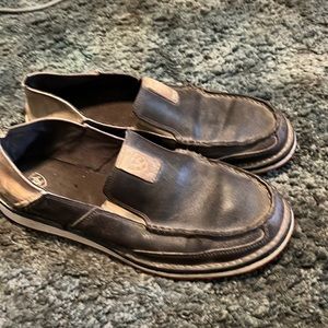 Mens Ariat cruisers